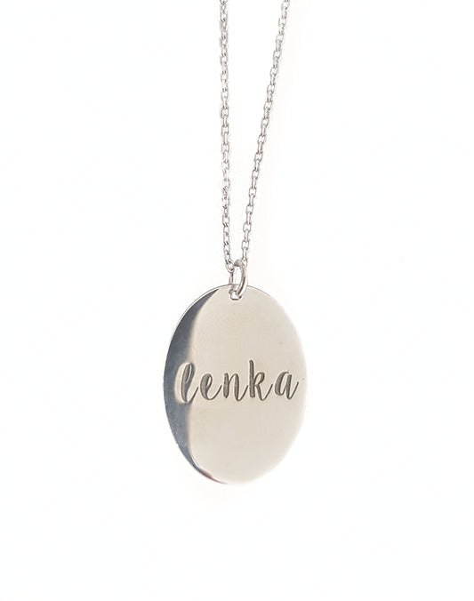 Engraved ovale necklace
